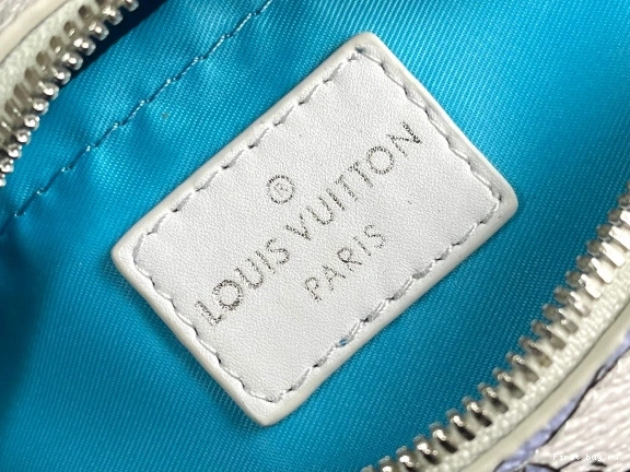 First bag ru SOFT LOUIS VUITTON MINI TRUNK 0801
